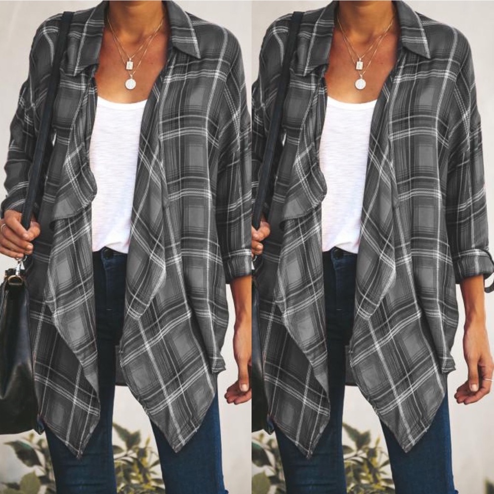 Ode to Cozy Grey Plaid Lightweight Jacket